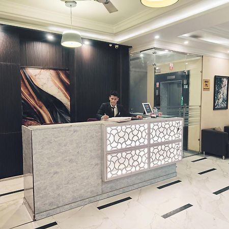 Hotel Almora Sky Near By Delhi International Airport With - Free Airport Pickup And Drop Нью-Дели Экстерьер фото