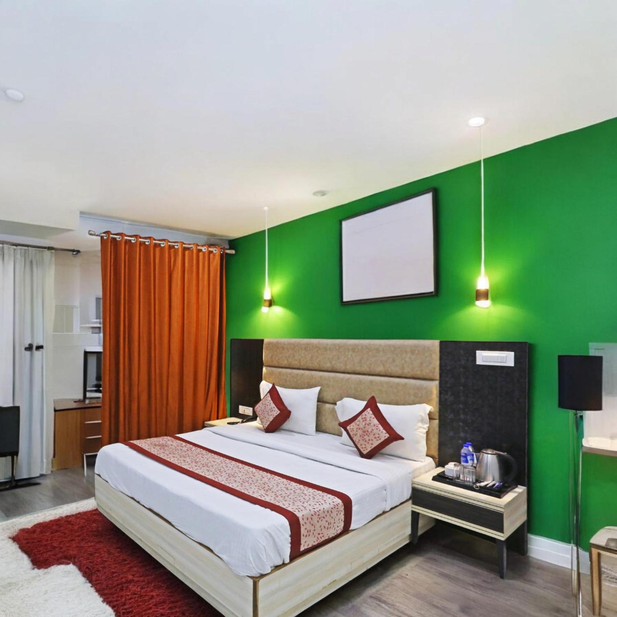 Hotel Almora Sky Near By Delhi International Airport With - Free Airport Pickup And Drop Нью-Дели Экстерьер фото